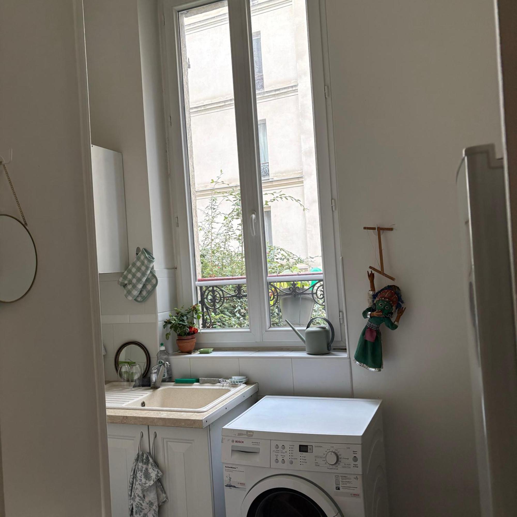 Studio Parisien